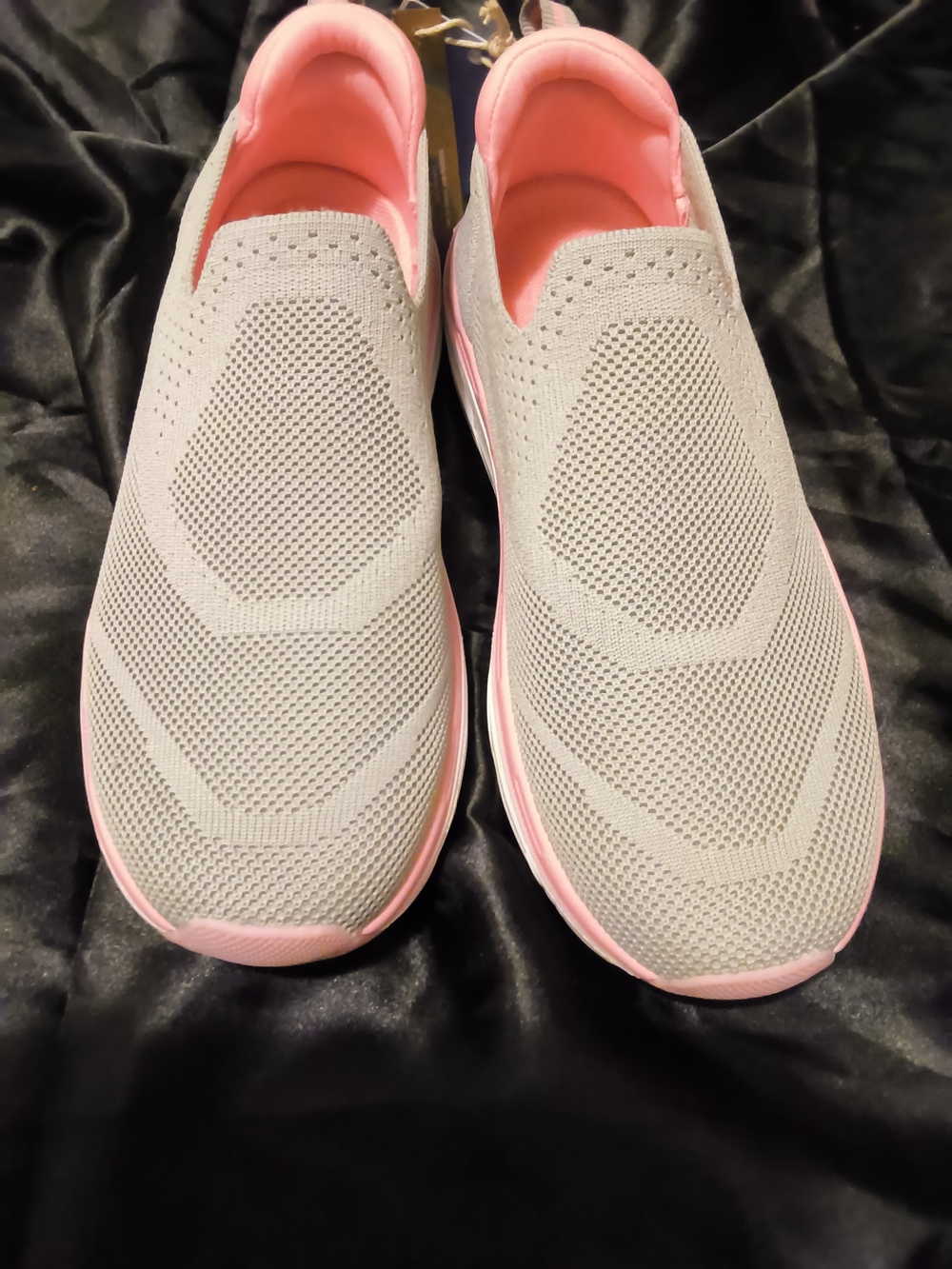 Comfort Knit Slip-On Walking Shoes in Light Gray and Pink